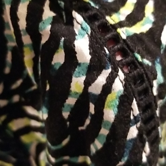 Light Summer Top - Picture 2 of 3